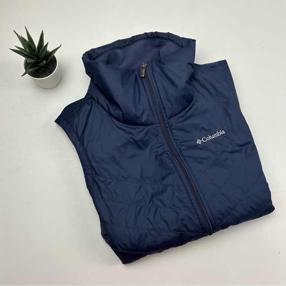 Columbia mix it around vest - Picture 4 of 15